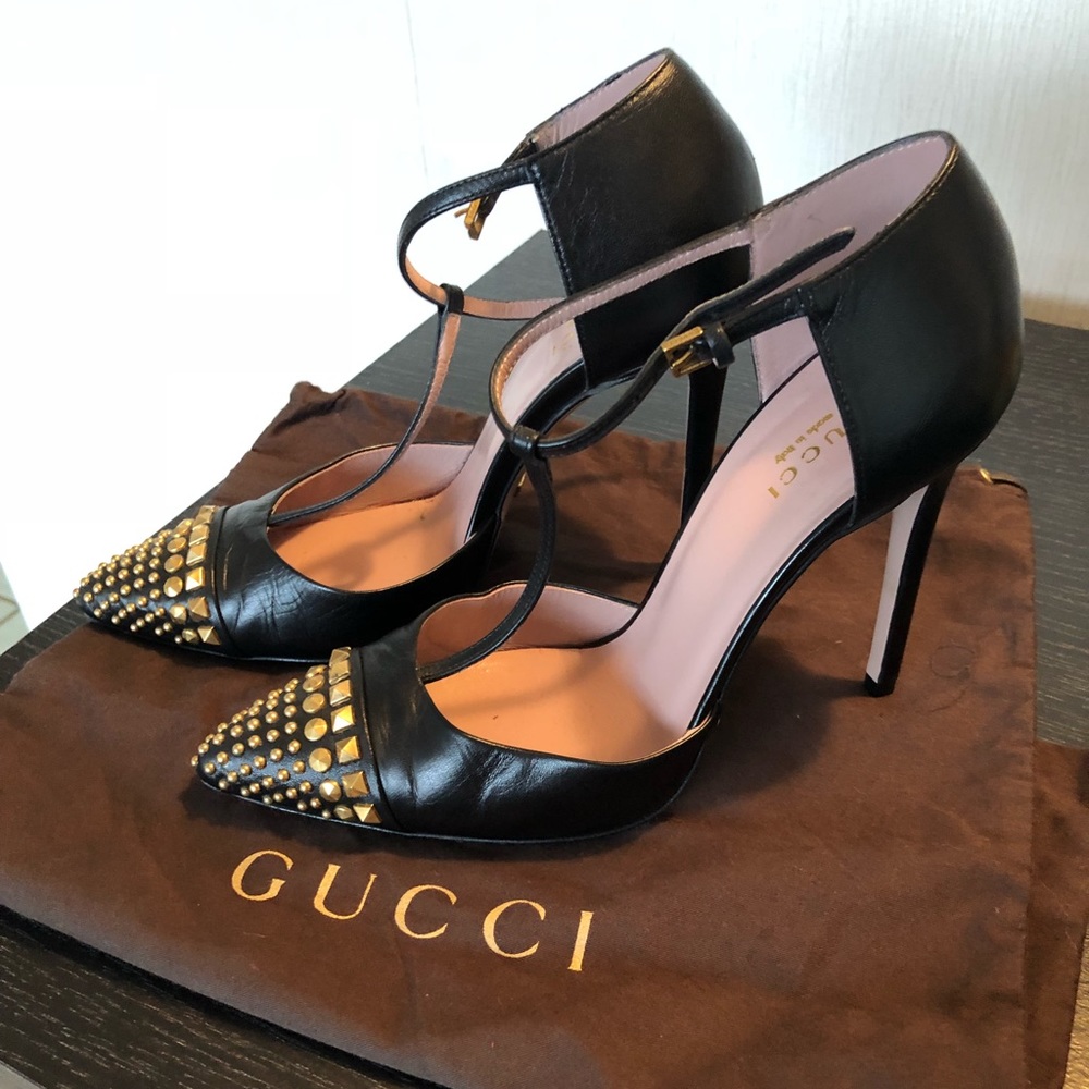 Gucci Black Studded Leather Colin T Strap Pumps
